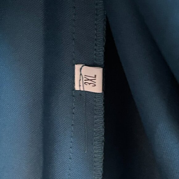 GORGEOUS Metallic Plus Sized Emerald Green Maxi Wrap Dress (3XL) - Picture 6 of 6